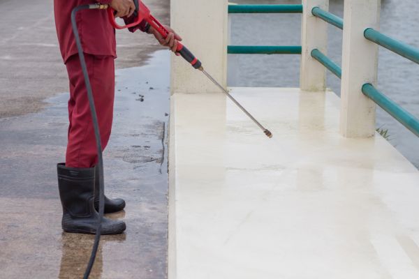 Industrial Concrete Cleaning in West Des Moines